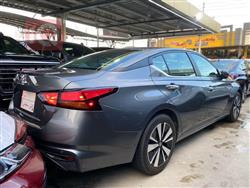 نيسان ألتيما